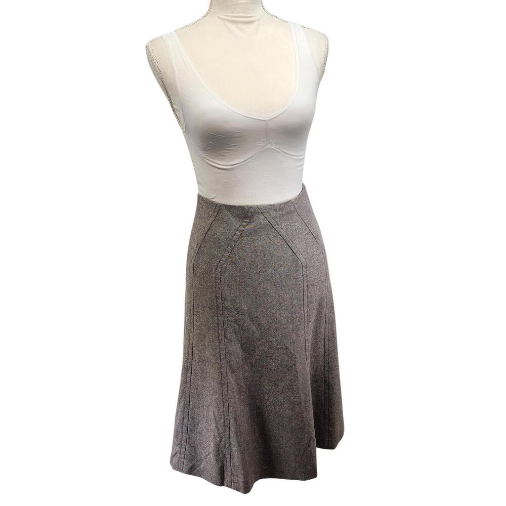 Liz Claiborne. Wool Blend Paneled Knee Length Skirt. Beige.